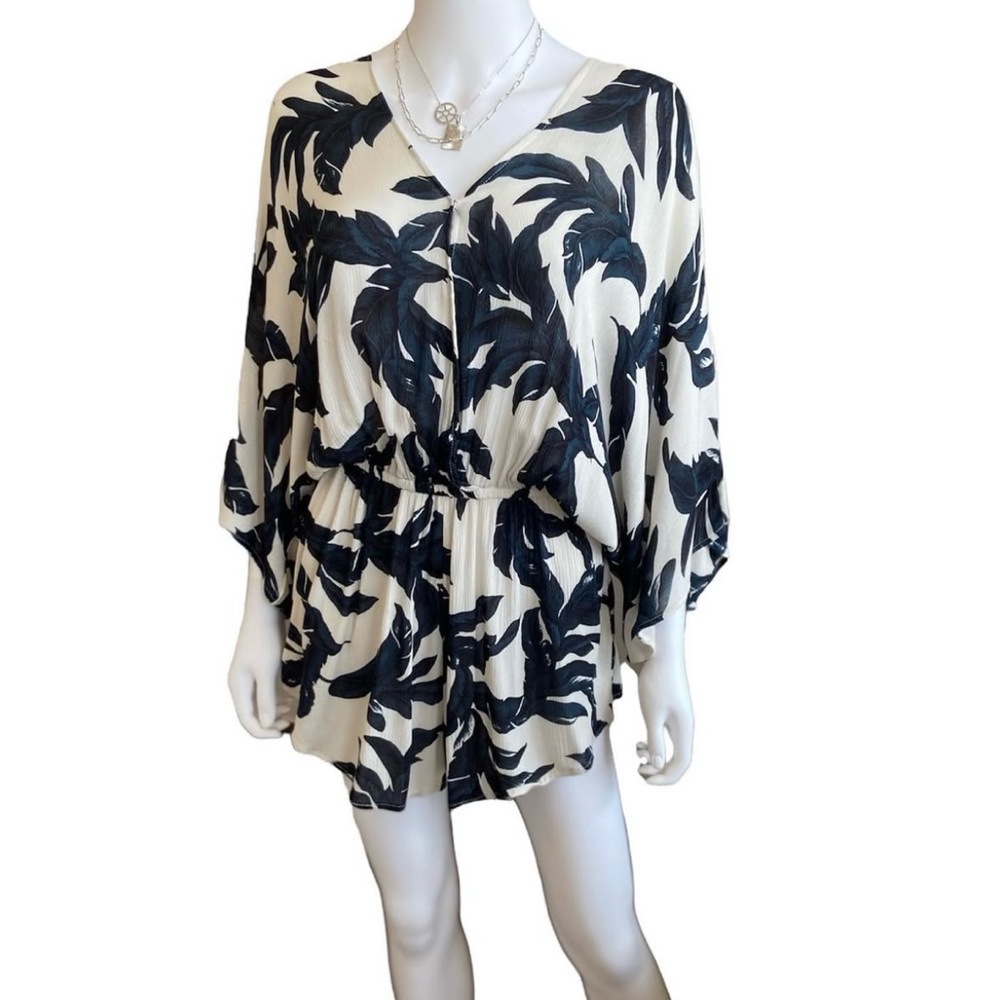 ELAN Black and White Leaf Print Romper